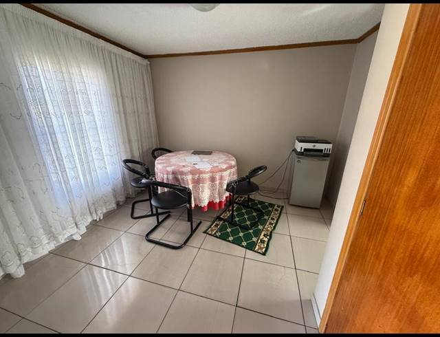3 BEDROOM HOUSE FOR SALE IN SOUTHFORK